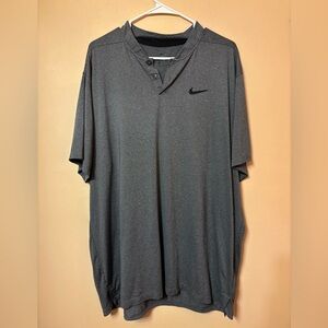Men’s Nike XL gray Tee